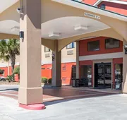 Econo Lodge Inn & Suites East Houston I-10 hotel detail image 4