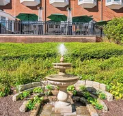 Simsbury Inn hotel detail image 4