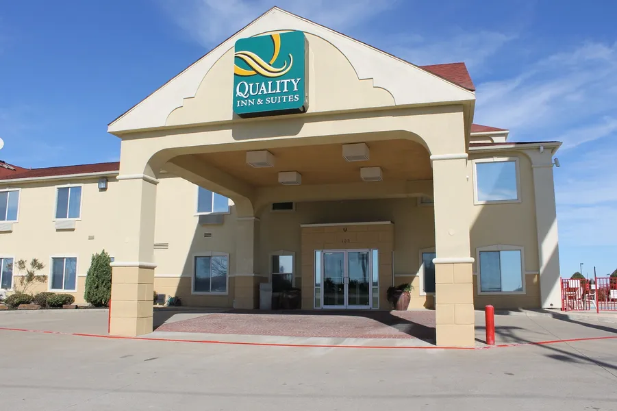 Quality Inn & Suites Terrell hotel detail image 2