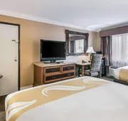 Quality Inn & Suites hotel detail image 4