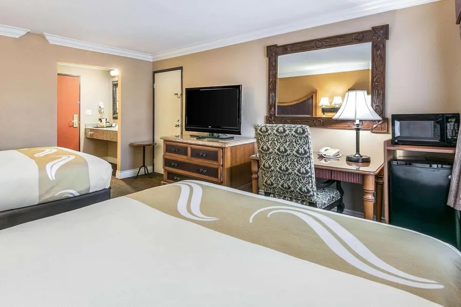Quality Inn & Suites hotel detail image 6