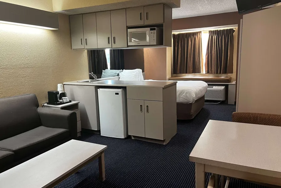 Microtel Inn & Suites by Wyndham Houston hotel detail image 6