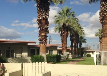 Stanlunds Inn And Suites hotel thumbnail 3