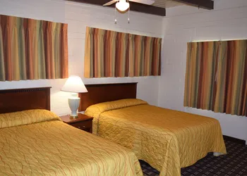 Stanlunds Inn And Suites hotel thumbnail 8