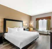 Best Western Plus Des Moines West Inn & Suites hotel detail image 5