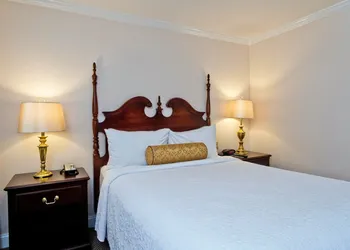 Hotel Northampton hotel thumbnail 4