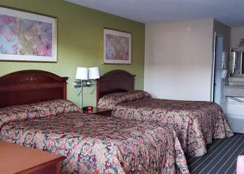 Newport News Inn hotel thumbnail 7