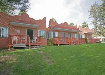 Rainbow Lodge and Inn hotel thumbnail 2