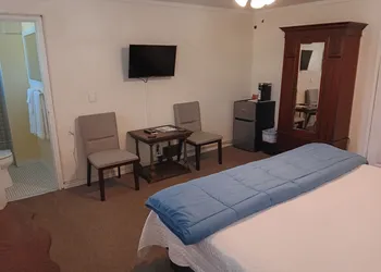 Cherokee Lodge hotel thumbnail 3