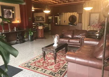Arrow Hotel hotel thumbnail 3