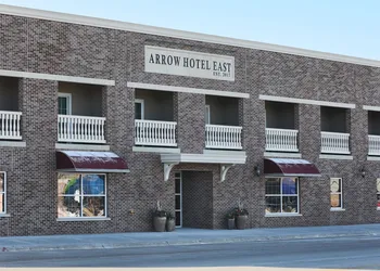 Arrow Hotel hotel thumbnail 5