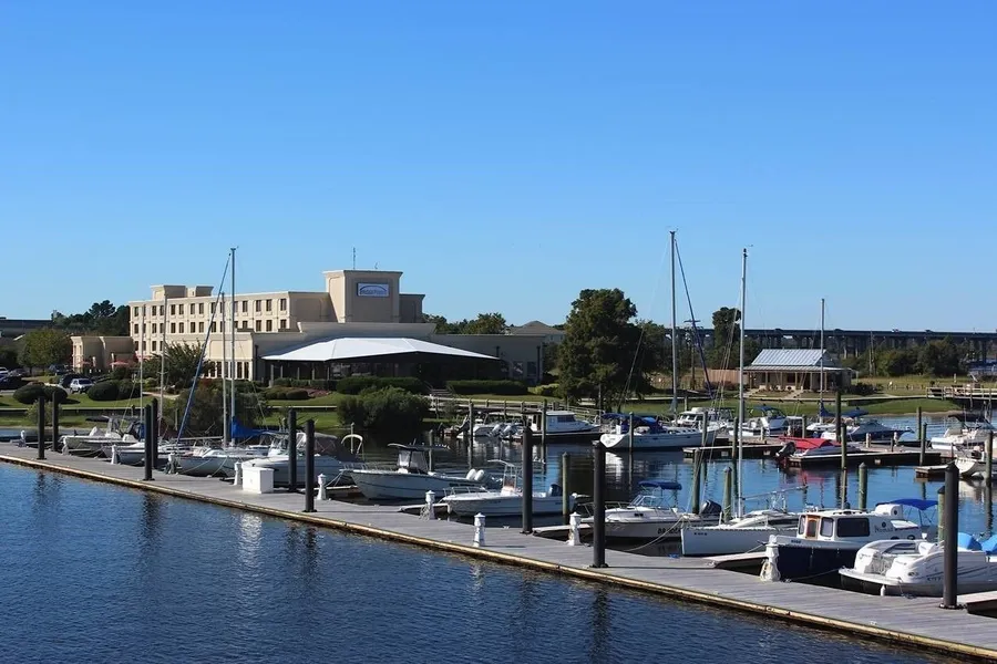 BridgePointe Hotel & Marina hotel detail image 2