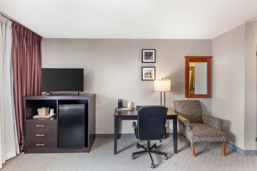 Quality Inn Toronto Airport hotel detail image 6