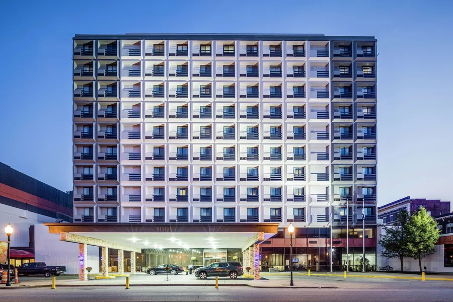 DoubleTree by Hilton Huntington hotel detail image 2