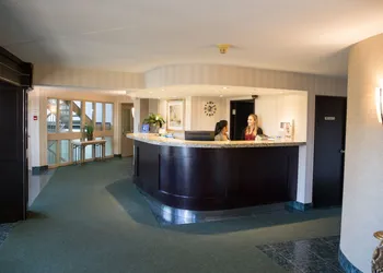 Admiral Inn Hamilton hotel thumbnail 2