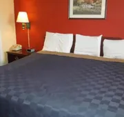Red Carpet Inn Allentown Hausman Road hotel detail image 3