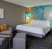 Courtyard by Marriott Toronto Airport hotel detail image 7