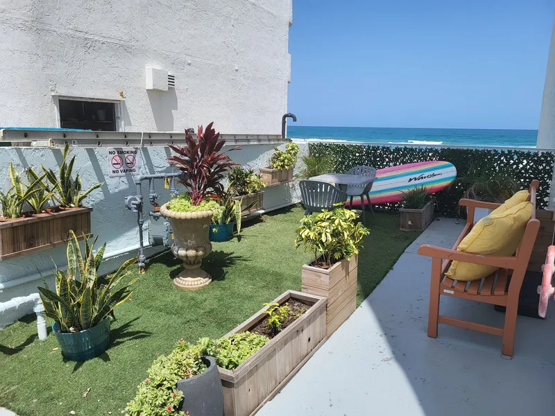 Beachside Hotel hotel detail image 6