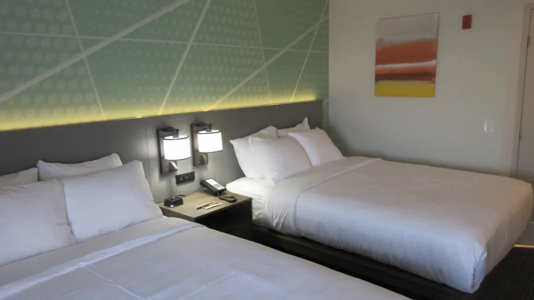 Comfort Inn & Suites Rochester South Mayo Clinic hotel detail image 6