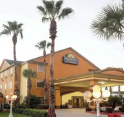 Days Inn & Suites by Wyndham Houston North/Aldine hotel detail image 3