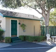 Sea Breeze Inn And Cottages hotel detail image 3