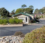 Sea Breeze Inn And Cottages hotel detail image 4