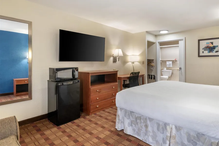 SureStay Hotel by Best Western East Brunswick hotel detail image 6