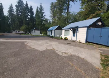 Little River Motel hotel thumbnail 5