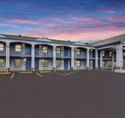 Super 8 by Wyndham Nashville West hotel detail image 3