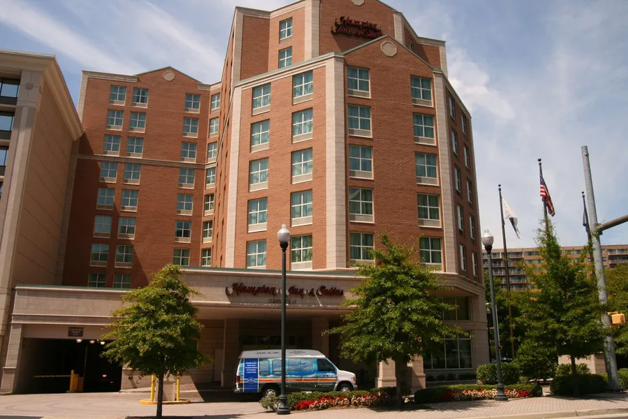 Hampton Inn & Suites Arlington Crystal City DCA hotel detail image 2