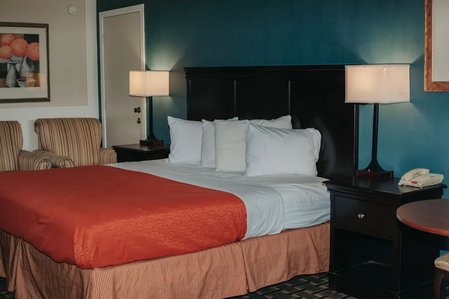 Victorian Inn & Suites hotel detail image 6