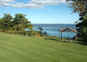 Ledges by the Bay hotel thumbnail 3