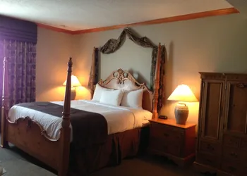 Petawawa River Inn and Suites hotel thumbnail 5