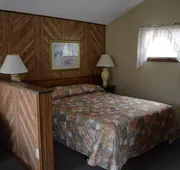 Kennebunk Gallery Motel & Cottages hotel detail image 7