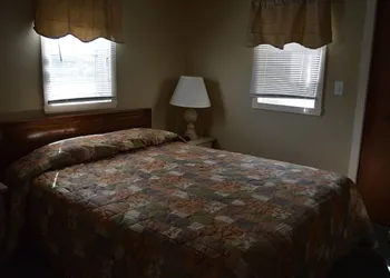 Kennebunk Gallery Motel & Cottages hotel thumbnail 8