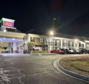 Econo Lodge Inn & Suites Macon North hotel detail image 4