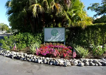 Marco Island Lakeside Inn hotel thumbnail 7