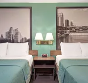 Super 8 by Wyndham Buffalo hotel detail image 4