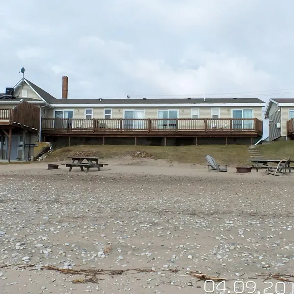 Algoma Beach Motel hotel detail image 6