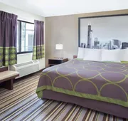 Super 8 by Wyndham Chicago/Rosemont/O'Hare/SE hotel detail image 3