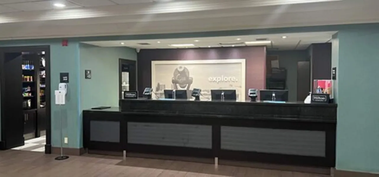 Hampton Inn & Suites by Hilton Toronto Airport hotel detail image 2