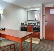 Hampton Inn & Suites by Hilton Toronto Airport hotel detail image 7