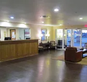 Oak Hill Inn & Suites hotel detail image 5