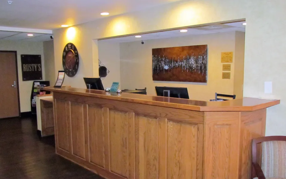 Oak Hill Inn & Suites hotel detail image 6