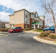 HomeTowne Studios & Suites by Red Roof Charlotte - Concord hotel detail image 5