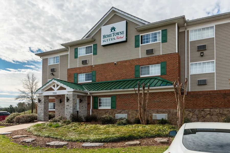 HomeTowne Studios & Suites by Red Roof Charlotte - Concord hotel detail image 6