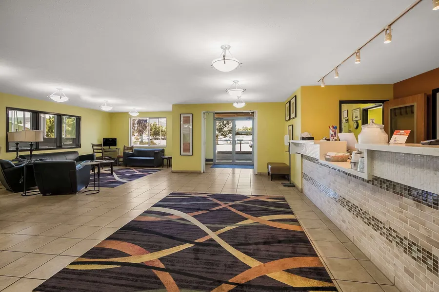 Americas Best Value Sandman Inn hotel detail image 6