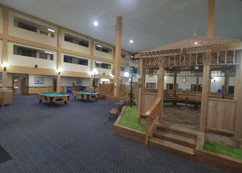 Katahdin Inn & Suites hotel thumbnail 5