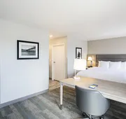 Hampton Inn & Suites Hermosa Beach hotel detail image 3