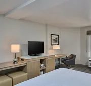 Hampton Inn & Suites Hermosa Beach hotel detail image 4